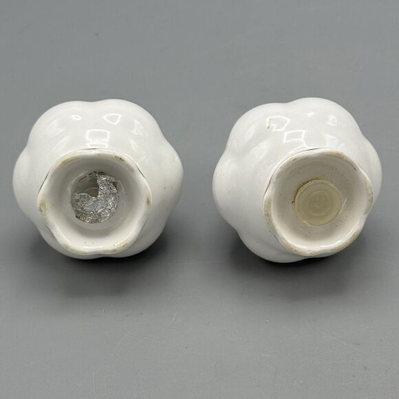 Vtg Novia Scotia Tartan Salt Pepper Shakers Royal Albert England Discontinued 3" - Picture 2 of 8